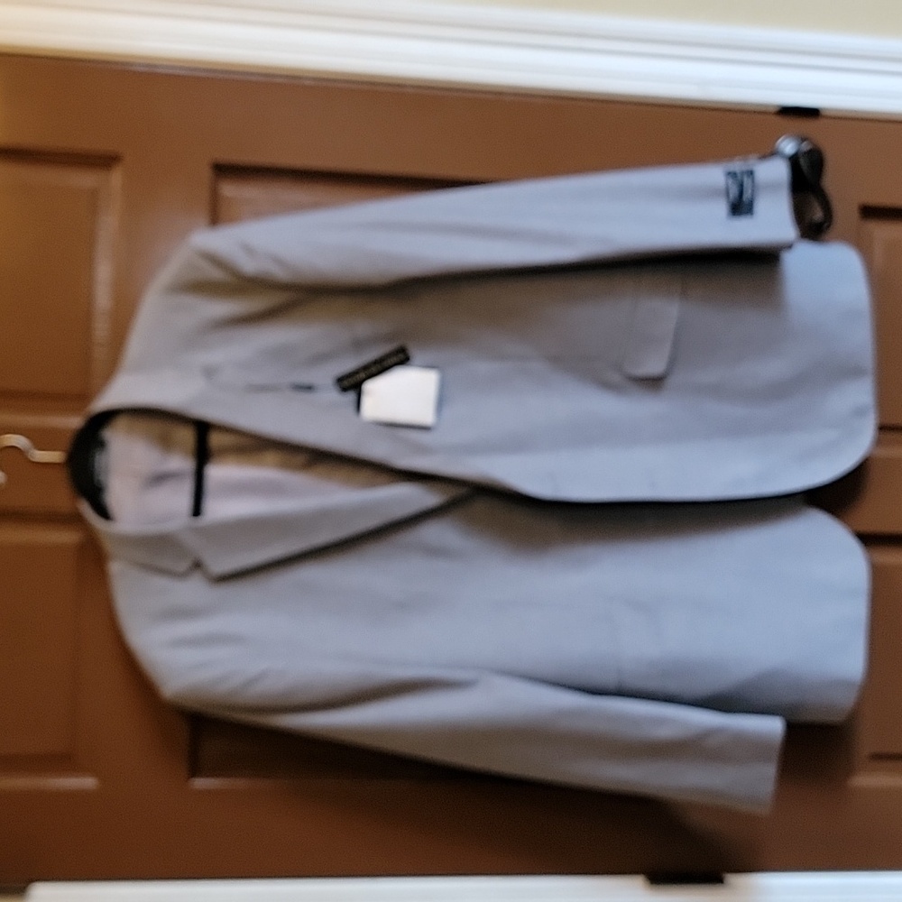 Statement-2 Button Grey jacket Size 48 L. NWT.